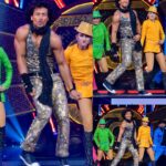 Tiger Shroff Instagram - Repost — @teamtigershroff: TONIGHT is the night. 🎉✨ Don't miss out to watch @tigerjackieshroff's mind-blowing performance at the #JioFilmfareAwards! 💙 at 9PM on @sonytvofficial #FilmfareAwards2017 #Filmfare #TigerShroff