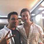 Tiger Shroff Instagram - ‪Here we go again! #Baaghi2 ❤👊 #ahmedkhan‬ #sajidnadiadwala @nadiadwalagrandson