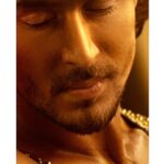 Tiger Shroff Instagram - #meditation #calmbeforestorm #jiofilmfareawards