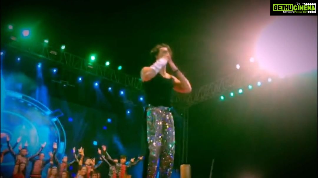 Tiger Shroff Instagram - Best crowd ever! Thank you for all the love #Jaipur ❤