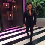 Tiger Shroff Instagram - Matching my koffee cup :)