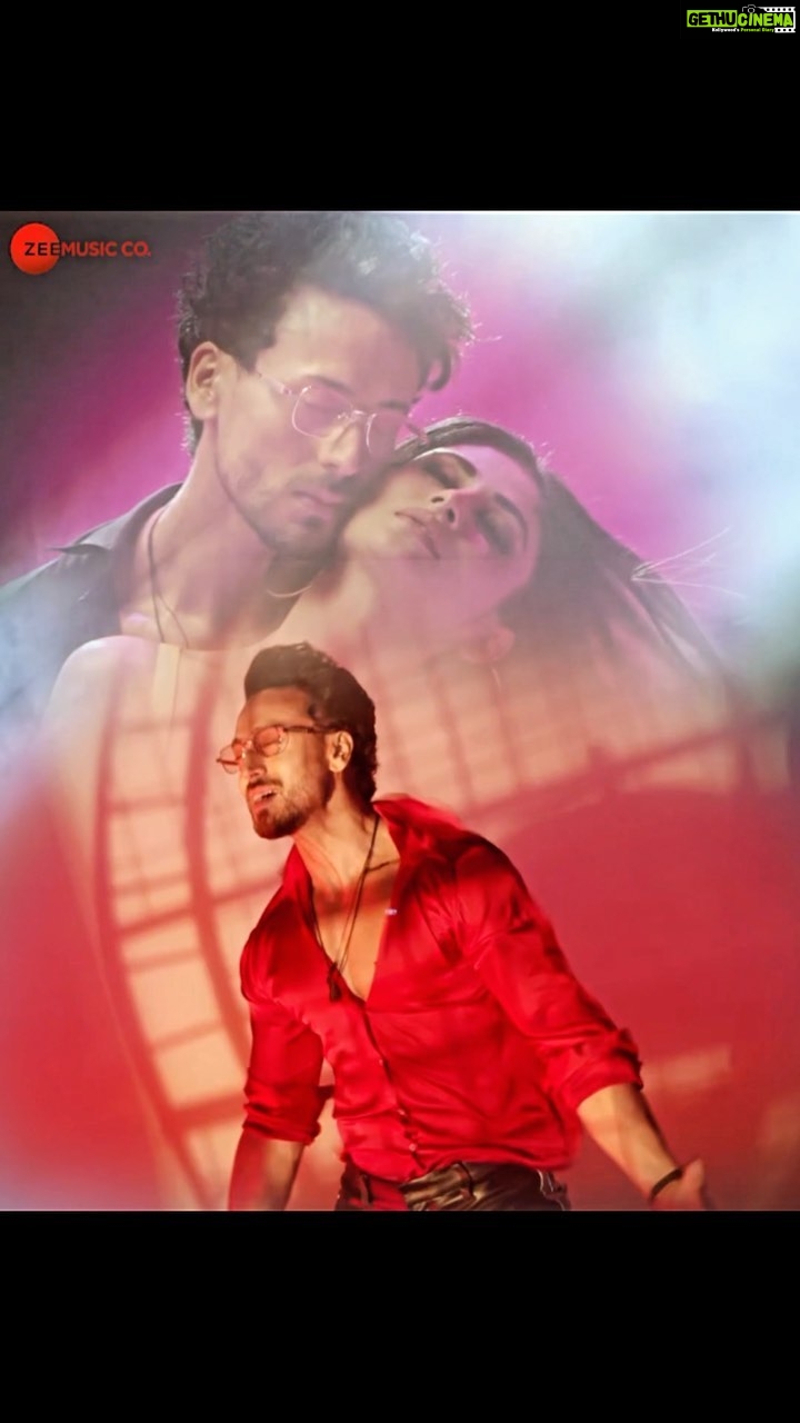 Tiger Shroff Instagram - #poorigalbaat out this monday 28th feb. Hope you guys like it❤️🎶 @imouniroy @rahuldid @zui_vaidhya @anubhavvbansall @premhardeep @prempal_hans @ranbirsingh111 @arjunartist #nitinfcp @vikrantthakur @zeemusiccompany @bgbngmusic @gauravxwadhwa @thestorywala_ _ _ @gchawla62 @the.vainglorious @wahidattar @sashadcunha