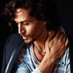 Tiger Shroff Instagram - ...😊