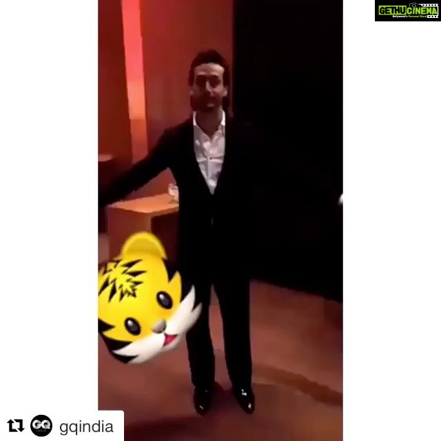 Tiger Shroff Instagram - Victory dance :) #Repost @gqindia with @repostapp ・・・ That time @tigerjackieshroff proved he's got no bones, at the #GQAwards. #TBT #Snapchat #TigerShroff #Dance #BTS #AboutThatNight