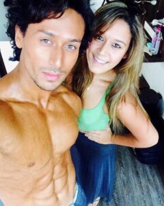 Tiger Shroff Instagram - Source of my superpower...my sister ❤ @kishushroff #windbeneathmycape #HappyRakshabandhan