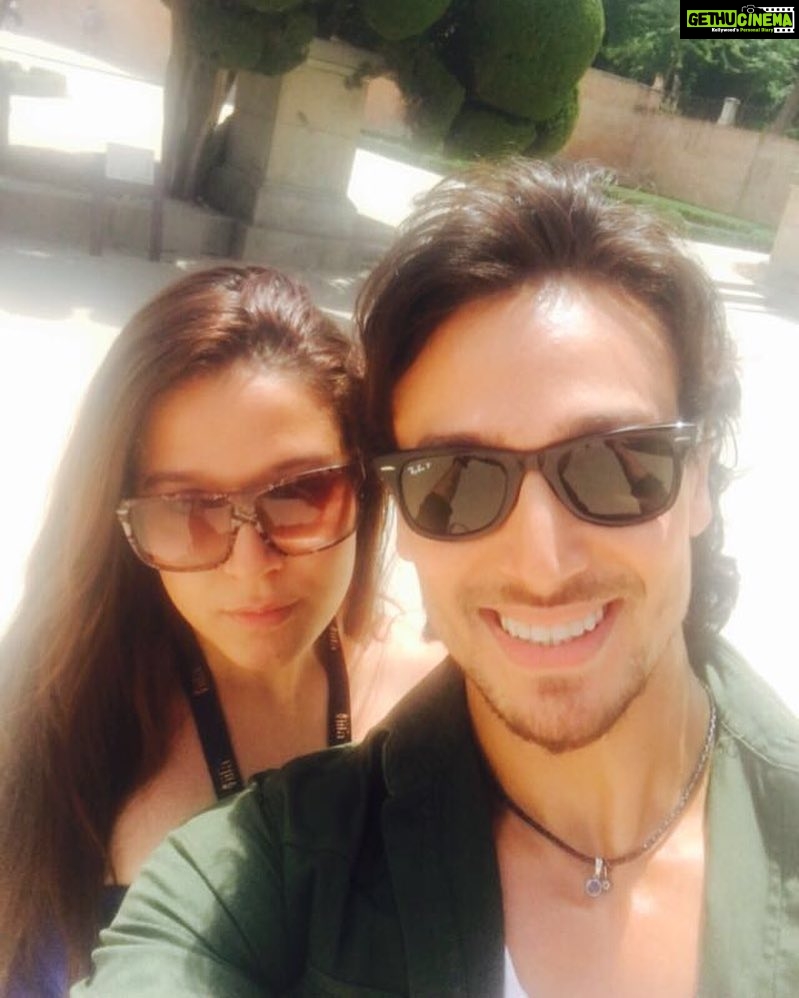 Tiger Shroff Instagram - #cheerleader #motivator #allsetfortomorrow #iifa2016 @kishushroff Madrid, Spain