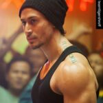 Tiger Shroff Instagram – #Repost @teamtigershroff
・・・
Mehnat kar paseena baha, rukna aur thakna hai mana… Jeetna chahe agar tu yahan, kar khudko tayyar zara!!! 🔃🎶👊🏻 4 Days to go until action ka🌪 hits cinemas!
……………………………………
#BaaghiAnthem #GetReadyToFight

#SajidNadiadwala #SabbirKhan #TigerShroff #ShraddhaKapoor
#Baaghi #BaaghiOn29thApril