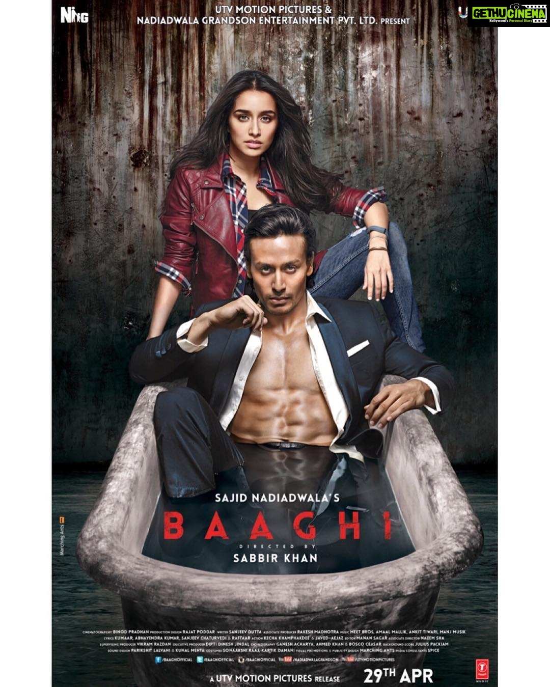 Tiger Shroff Instagram - Just one week to go! are you guys ready? :) #1WeekForBaaghi #Baaghi @shraddhakapoor @sabbir24x7 @baaghiofficial @utvfilms @nadiadwalagrandson