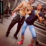 Tiger Shroff Instagram - #Repost @jacquelinef143 ・・・ We know you are tired, we know it's been a long day but everyday is an opportunity to be better, stronger, faster.. Grab it! my superhero @tigerjackieshroff #flyingjatt