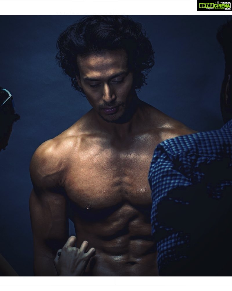 Tiger Shroff Instagram - Almost out of energy...last day climax action. Hope I can get off the ground 😄 #baaghi #lastfight #finalbattle @sabbir24x7 @nadiadwalagrandson