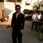 Tiger Shroff Instagram - Guess who paid me a surprise visit! Blazing #Bajirao! Good luck @ranveersingh on your next and biggest blockbuster!