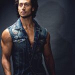 Tiger Shroff Instagram - #baaghi #biggestsched #biggestchallenge #focus #havingnolimitationasalimitation #brucelee