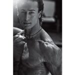 Tiger Shroff Instagram - :)