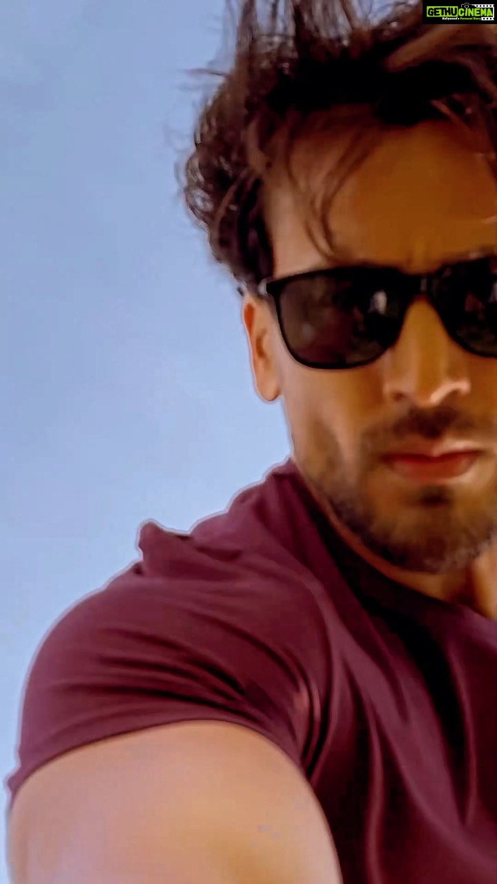 Tiger Shroff Instagram - Martial Arts ✅ Marvel's Humor ✅ Mara mari ✅ If you still need more reasons to watch Marvel Studios' #ShangChi and The Legend of Ten Rings, watch this! Check out this one of a kind hero on #DisneyPlusDay, November 12 in Hindi, Tamil, Telugu, Kannada, Malayalam and English. @disneyplushotstar #ad