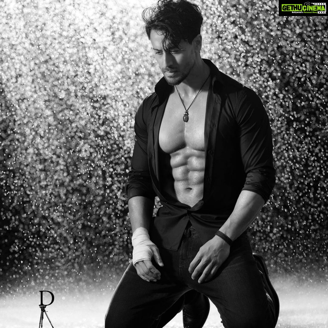 Actor Tiger Shroff HD Photos and Wallpapers August 2021 - Gethu Cinema