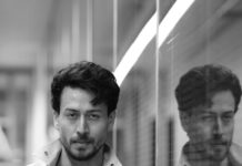 Tiger Shroff Instagram - #maninthemirror