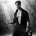 Tiger Shroff Instagram - Exclusive Outtake from #DabbooRatnaniCalendar ❤️ Photography @dabbooratnani Assisted by @manishadratnani Makeup @rahulkothavale Hair @amityashwant_hair Styling @ayeshashroff  Team Tiger @ishagoraksha  Team DR @myrahratnani @kiararatnani @shivaanratnani  Production @dabbooratnanistudio  Location @rustomjee_spaces  #dabbooratnanicalendar2021