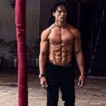 Tiger Shroff Instagram - The one and only time i ate ice cream before a shoot...guess i should go back to my old ways 😅#bachpan