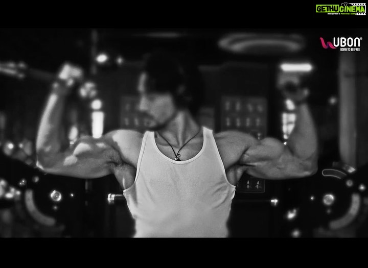 Ubon headphones online tiger shroff