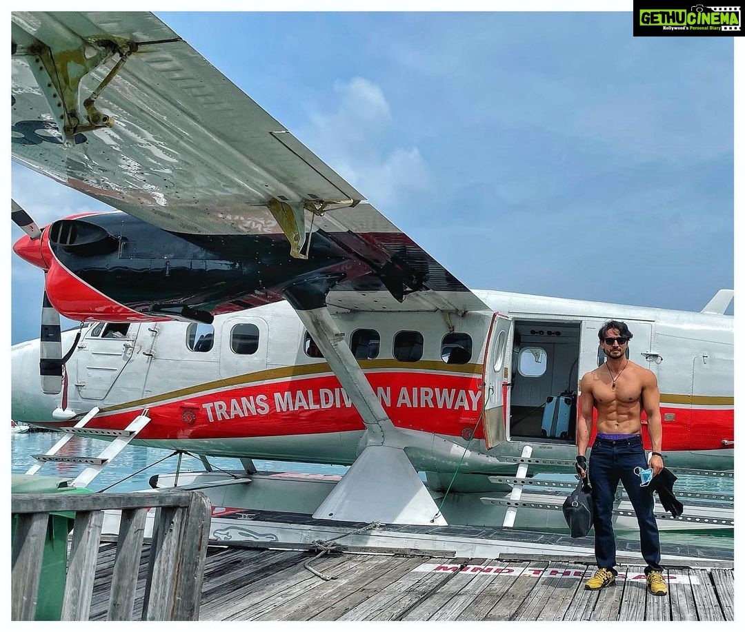 Tiger Shroff Instagram - Dress code for the next couple days ☀️thanks for the ride here @transmaldivian #TMA