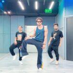 Tiger Shroff Instagram – Not bad for an hours session 🕺fun jamming with u guys again❤️ @piyush_bhagat @shaziasamji @mihir_atz
