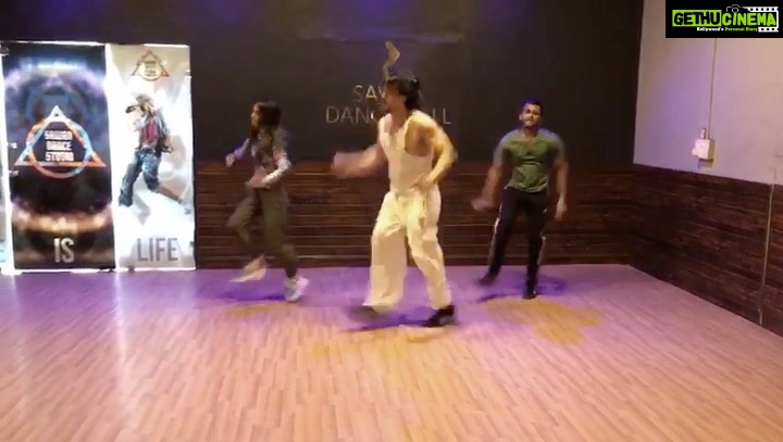 Tiger Shroff Instagram - Anyone else in love with bts’ new single! #dynamite @bts.bighitofficial @paresshss @yashjain_14 @_anjalli_