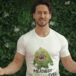 Tiger Shroff Instagram – Guys! The battle of the decade is on. I’m rooting for my man Mo-B in the Meanest Monster Face-off vs #Samsung M51. He’s gonna crush it and claim the title that he deserves. Don’t miss it for anything and do pick a side wisely mates. #MeanestMonsterEver #GalaxyM51 @samsungindia