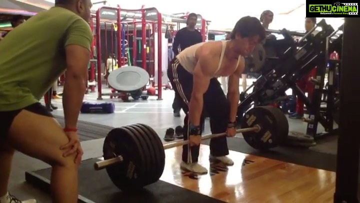 Tiger Shroff Instagram - Throwback to throwing around some weight...220 kgs. Bodyweight at the time - 75 kgs