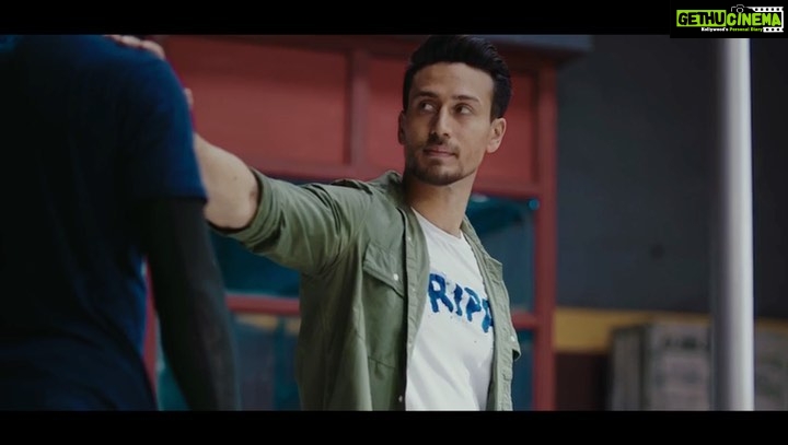 Tiger Shroff Instagram - Man that other guy was fasttt...😅😁💩