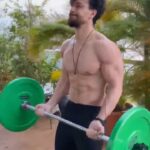 Tiger Shroff Instagram - My mom never let us play in the house when we were kids, guess this time she has no choice 😁 Tell me what you guys are doing to #StaySafeStayStrong by tagging me and @asicsindia on it. #StayHome #ASICS #ASICSIN #IMoveMe