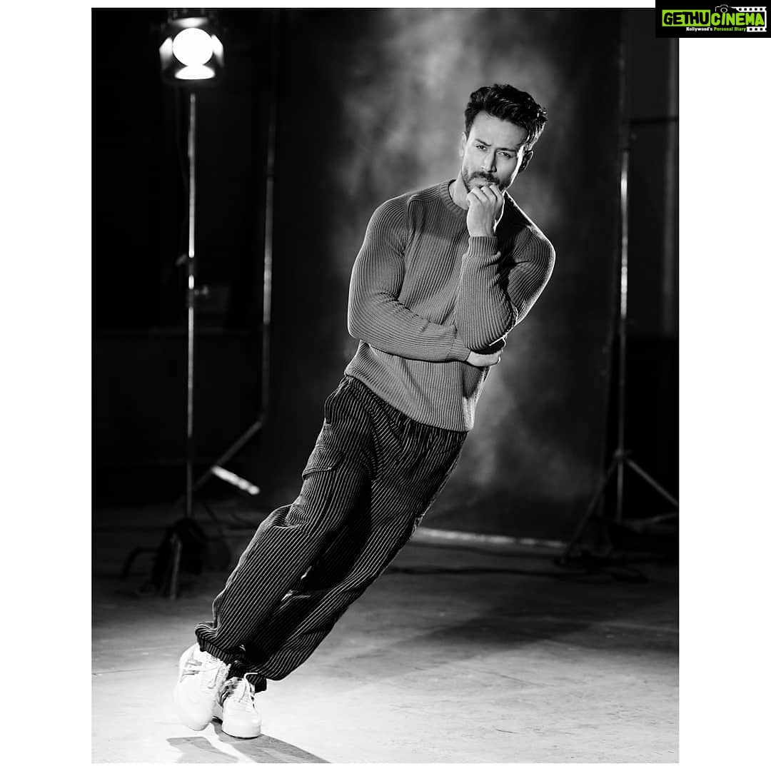 Tiger Shroff Instagram - Thats how im walking after finishing baaghi 3 promotions! Baaghi 3 releases tomo! ❤👊 #Repost @avigowariker • • • • • The man who never seems to lose his balance! @tigerjackieshroff @fhmindia . #LoveMyJob #TigerShroff #covershoot #blacknwhite