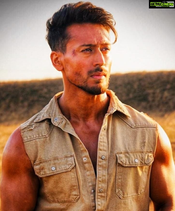 Tiger Shroff Instagram - ...And I thought the prequel was challenging😅...ok round 2 lets go! . . . #baaghi3 #climax Serbia