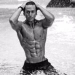 Tiger Shroff Instagram - Throwback to one of my first shoots ever...kaash thodi daadhi bhi hoti🙈😜#backintheday #bachpan