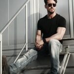 Tiger Shroff Instagram - Sun is shinin...but weather ain't easyyy....11 degrees🥶 Pic Courtesy - @ruchitrajguru . . #baaghi3 Belgrade, Serbia