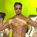 Tiger Shroff Instagram – Still not sick of performing on this song!
Watch the whole performance on IGTV  #heroisl2019