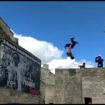 Tiger Shroff Instagram - Hes always one step ahead of me, so its time to take bigger steps! Jumping into the week like! #warincinemas #nearyou #bts #parkour