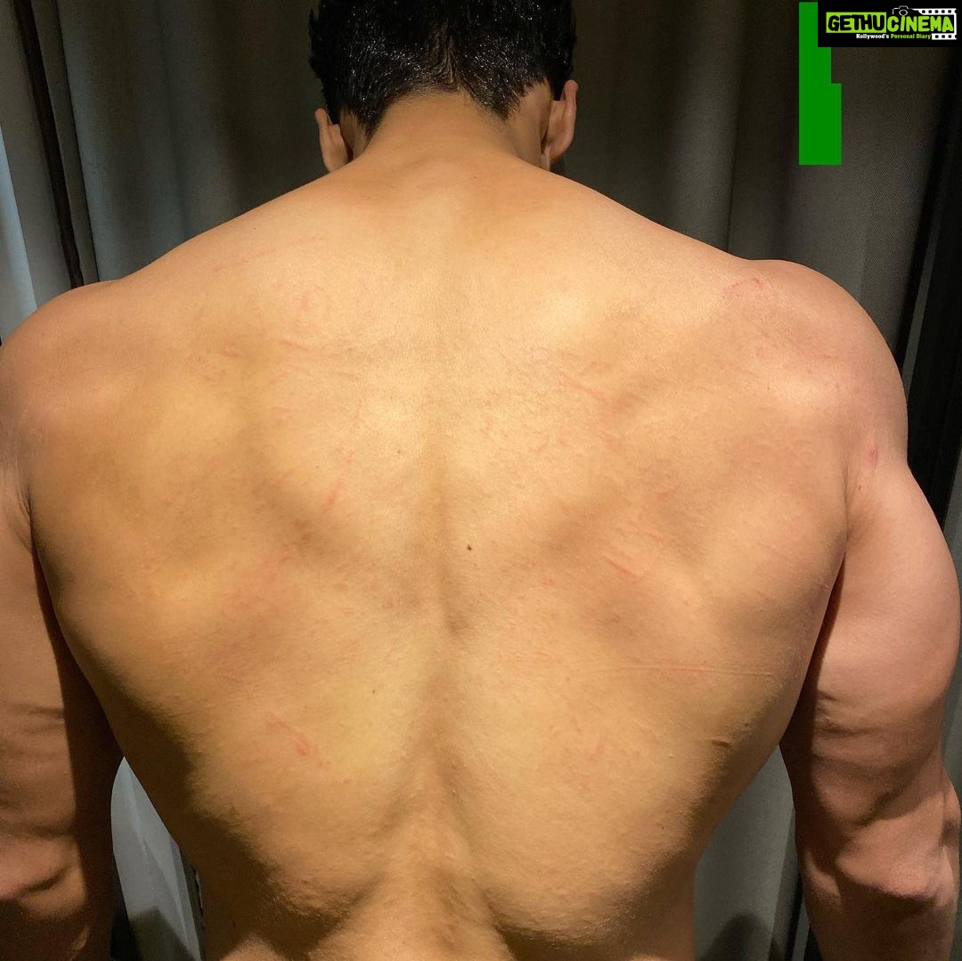 Tiger Shroff Instagram - First set of scrapes and minor cuts from the battlefield..and hopefully last🙈doesnt look or feel like much until I take a shower🙉🔥 #baaghi3