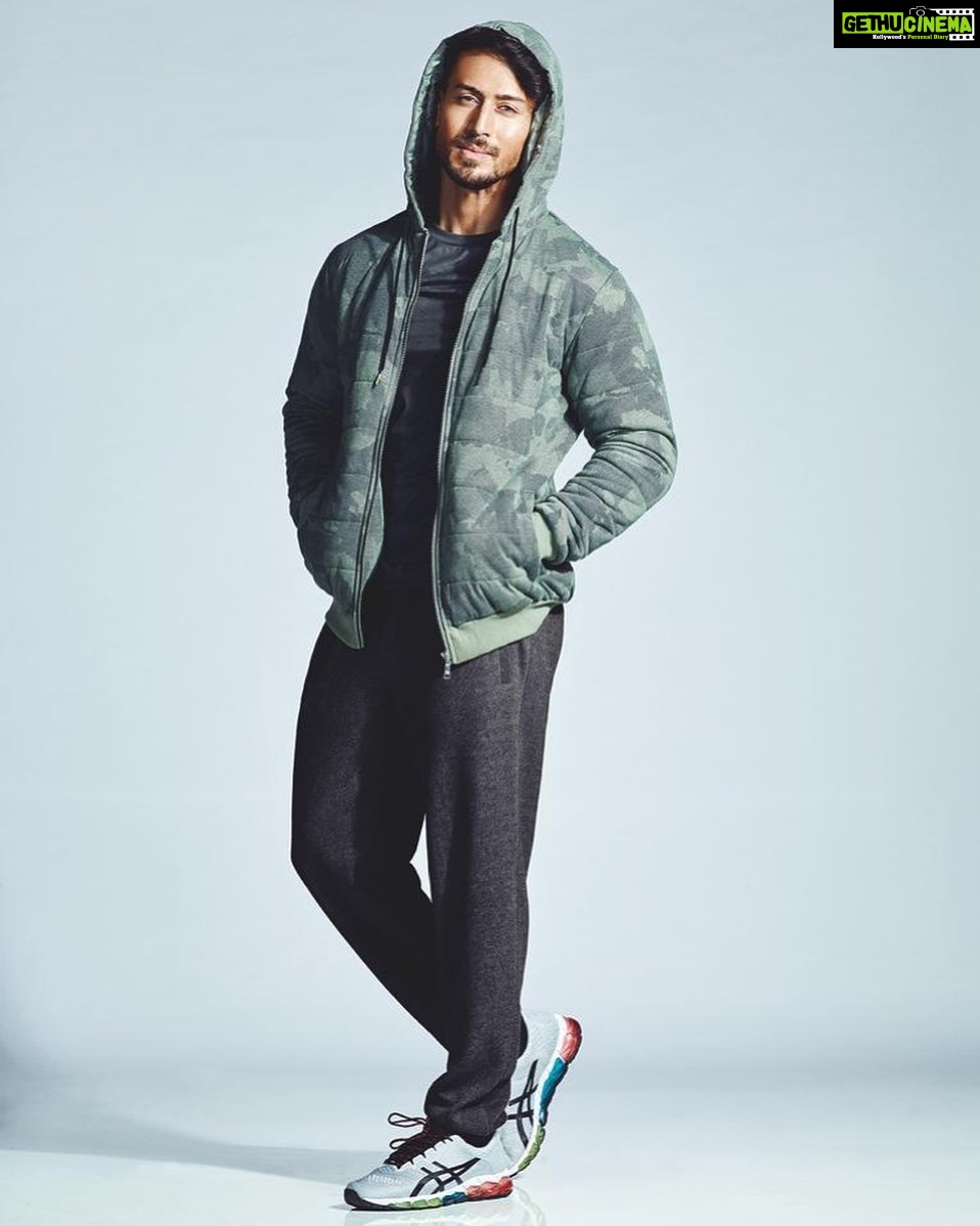 Tiger Shroff Instagram - Proud to be associated with @asicsindia as the official brand ambassador, a brand that inspires and motivates people to 'move'! The #IMOVEME ideology unifies the brand's founding philosophy of 'a sound mind in a sound body'- something I personally believe in too! Thank you for welcoming me to the already illustrious ASICS family. @gopithonakal_4774 @jinson_johnson @karman_thandi @larissabonesi @sakshimalik_official @nikifying @bajrangpunia60 @imbhuvi #ASICS #ASICSIN #IMoveMe