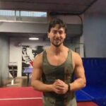 Tiger Shroff Instagram - Fight night #Round2 👊 #MFN2 @mfn_mma @mmamatrixgym @ayeshashroff @kishushroff @alanfenandes #29thjune #sirifort #delhi Siri Fort