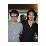 Tiger Shroff Instagram - My father in the industry, my mentor, my friend, my guide and my boss! Thank you for giving me life and always putting me in line and putting up with all my decisions no matter how wrong! And ofcourse thank you for giving me my biggest successes. Love you sir ❤❤❤ #5YearsOfHeropanti #SajidNadiadwala @nadiadwalagrandson @wardakhannadiadwala