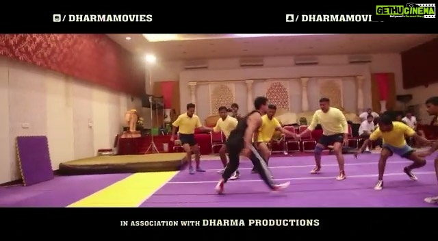 Tiger Shroff Instagram - Here’s some of the behind the scenes prep for the action ❤ #kabbadiprep #soty2 @karanjohar @punitdmalhotra @adityaseal @tarasutaria @ananyapanday @dharmamovies