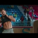 Tiger Shroff Instagram - A little more from the students ❤ #soty2 #promo2 @karanjohar @apoorva1972 @tarasutaria @ananyapanday @punitdmalhotra @dharmamovies @foxstarhindi @zeemusiccompany #batchof2019