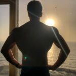 Tiger Shroff Instagram – Its a new day…spread your wings and fly!
