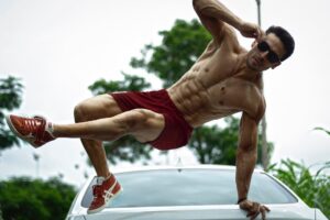 Tiger Shroff Instagram - #2019, it's only getting better from here. 🐒 #Myfitstart @prowlactive  @becurefit