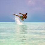 Tiger Shroff Instagram - Flying into #2019 like...❤🐒