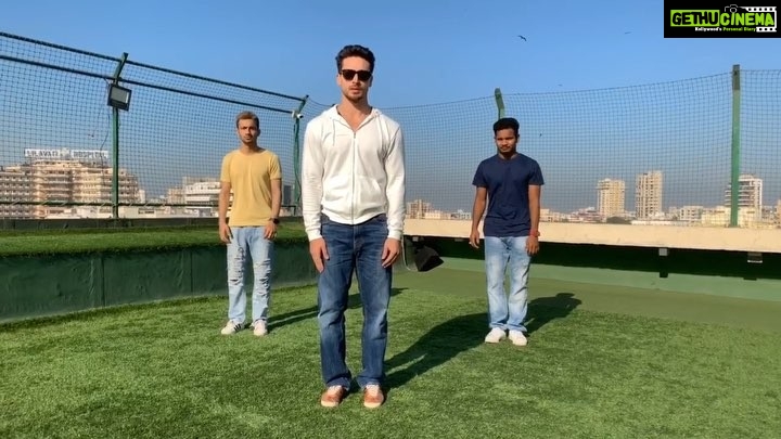 Tiger Shroff Instagram - ❤barrr #choreoby my main man @piyush_bhagat @swainvikram @shaziasamji
