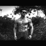 Tiger Shroff Instagram - 😎