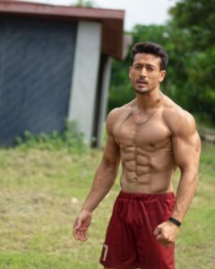 Tiger Shroff Instagram - #soty2 #climaxcomplete #exhausted #bts