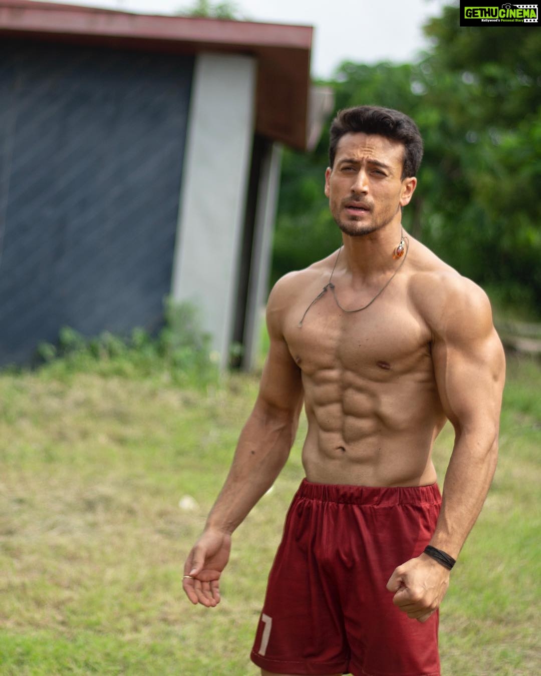 Tiger Shroff Instagram - #soty2 #climaxcomplete #exhausted #bts