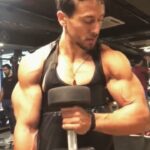 Tiger Shroff Instagram - Need a new armour to take on the biggest superhero...prep mode on #hrithikvstiger #toughestbattleyet